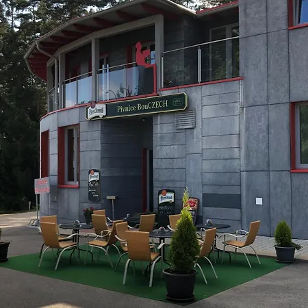Bouczech 3*